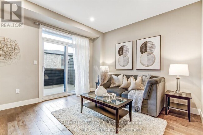 Building Photo - 1960 Dalmagarry Rd