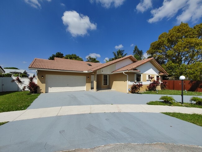 Foto del edificio - 3122 SW 139th Ct