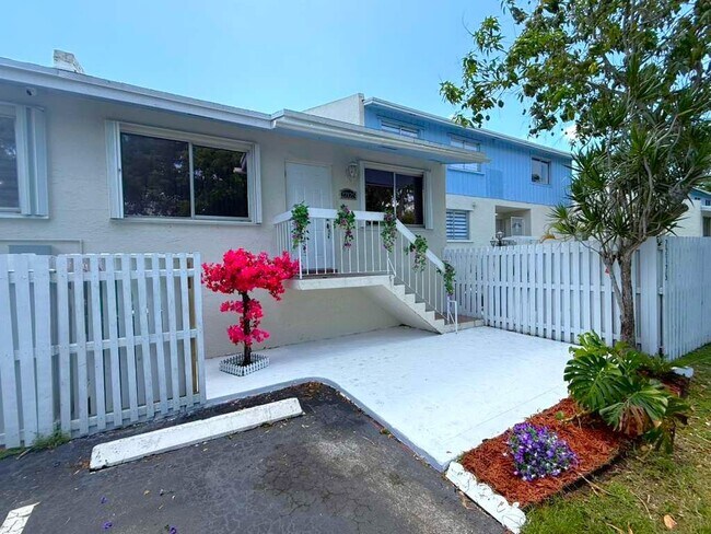 Foto del edificio - 22125 SW 103rd Ct