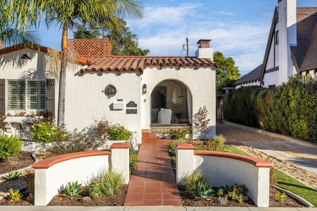 Foto del edificio - 3758 Gaviota Ave