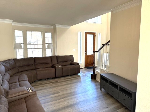 Foto del edificio - 8807 Splitarrow Dr