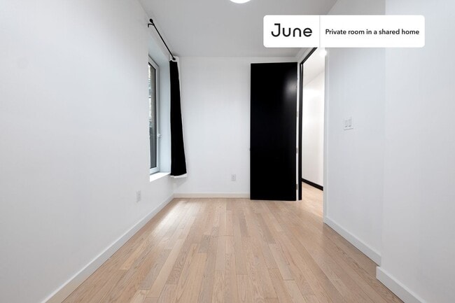 Building Photo - Room in Shared 4 bed/2 bath home in Ditmas Park