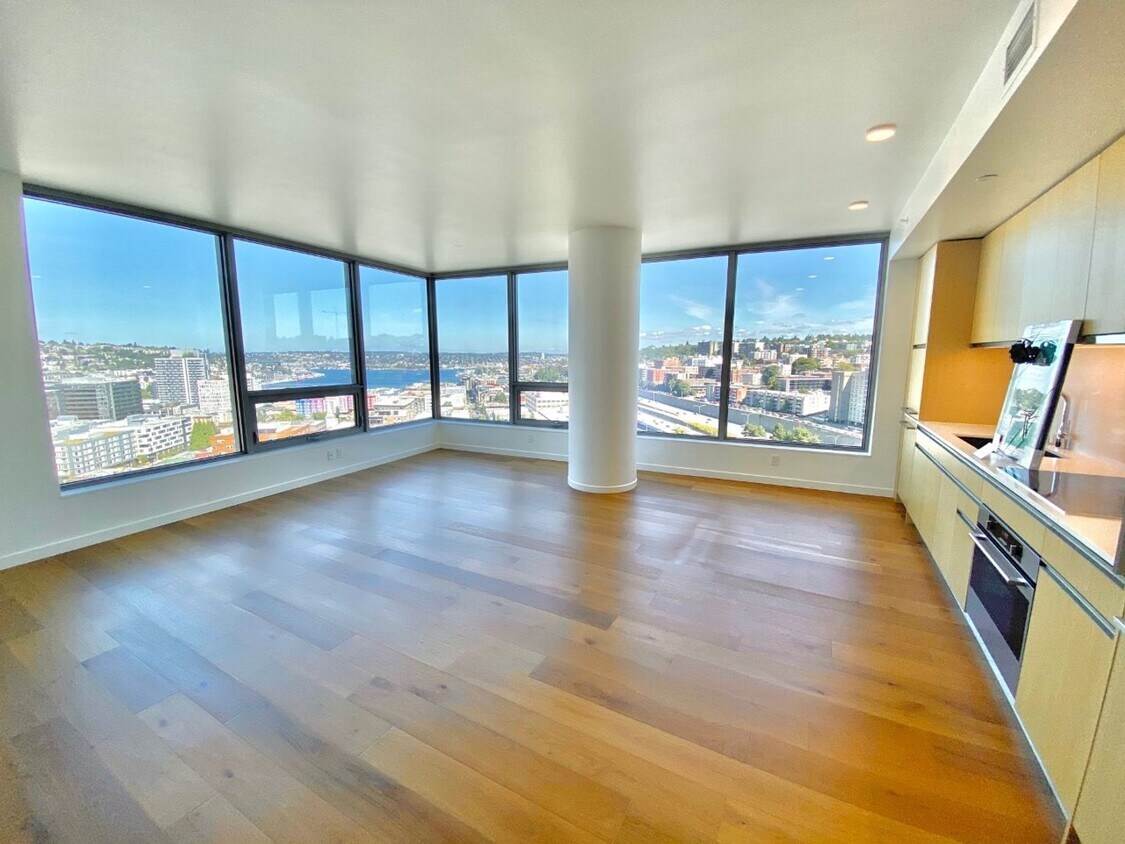 Foto principal - 2Bd/2Ba Seattle Condo