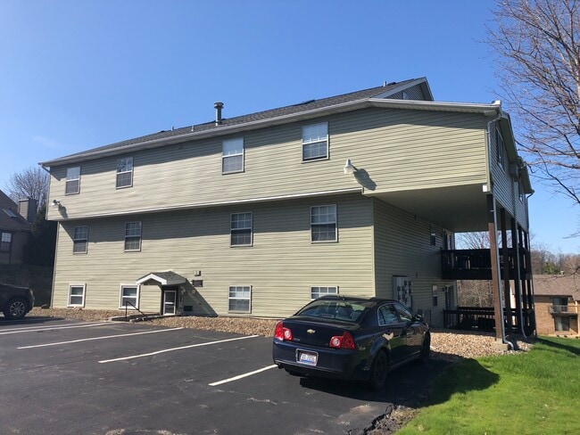 Building Photo - 6431 St Andrews Dr