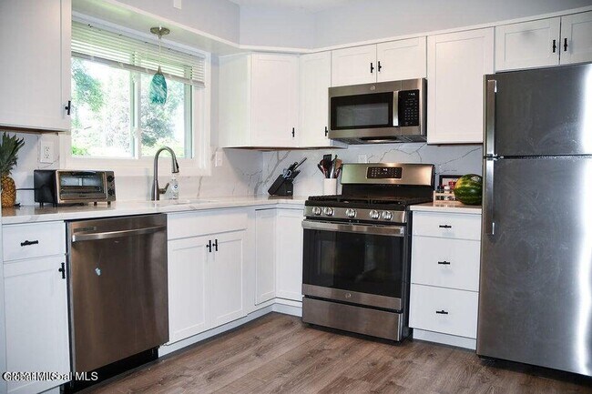 Foto del edificio - 20 Marie Pkwy