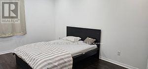 Photo du bâtiment - 135 Hardcastle Dr