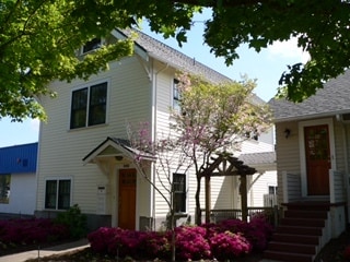 Building Photo - 350 NW Polk Ave