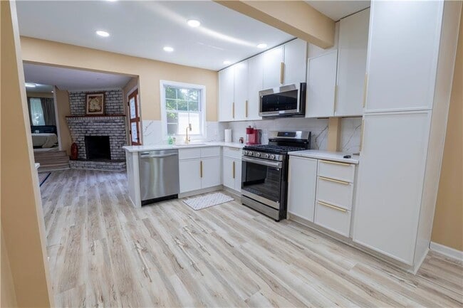 Foto del edificio - 177 Fairfield Pl NW