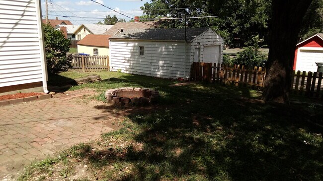 Building Photo - Great value on this lovely home!