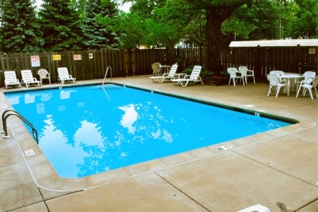 Piscina - White Oaks Apartments