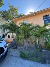 Building Photo - 1320 SW 6th St