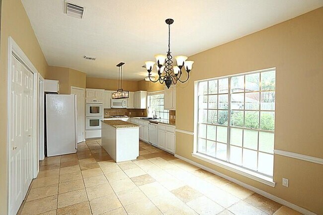 Foto del edificio - 2105 Spyglass Dr