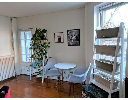 Building Photo - 198 Saint Paul St