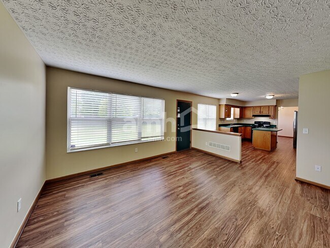 Building Photo - 532 Davidson Drive