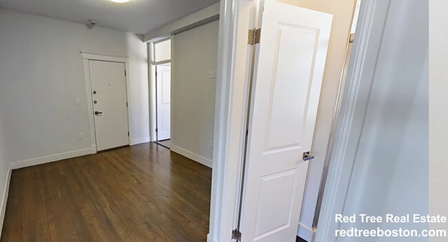 Photo - 77 Park Dr Apartment