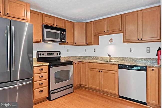 Building Photo - 1646 Barnstead Dr
