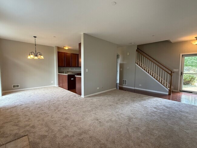 Foto del edificio - 161 Willoughby Ct