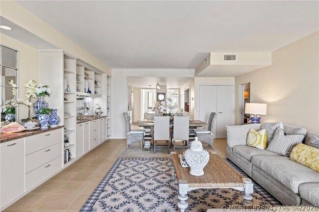 Building Photo - 4101 Ocean Dr