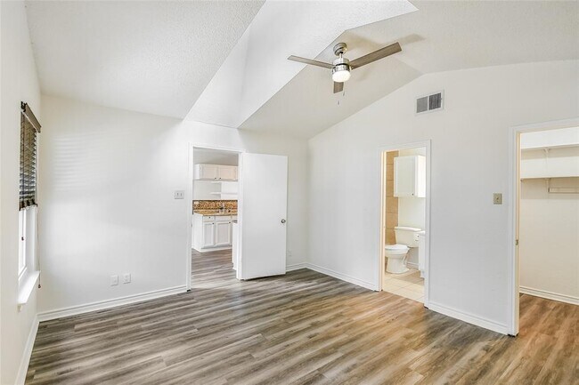 Building Photo - 526 Cutty Trail