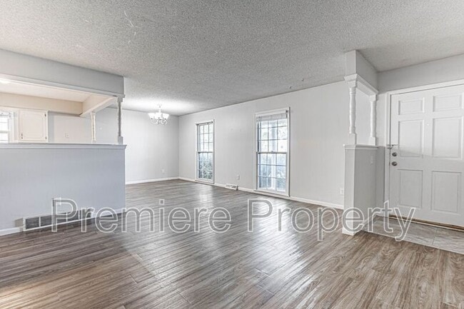Building Photo - 4329 Sterling Ave