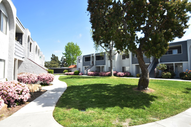 Building Photo - OakLeaf Apartments