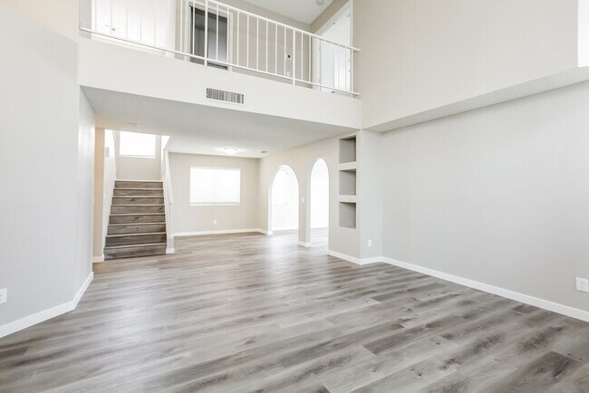 Building Photo - 8011 S Orchestra Ave