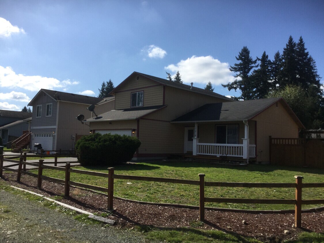 Foto principal - 17218 12th Ave Ct E