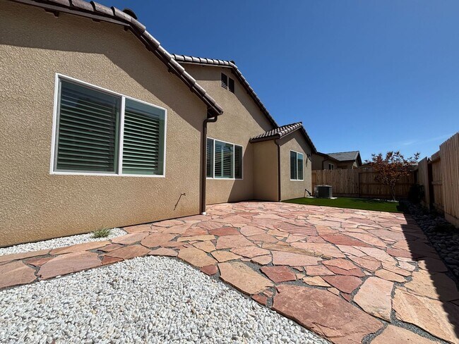 Building Photo - Live in Luxury at Riverstone – 3BR/2BA wit...