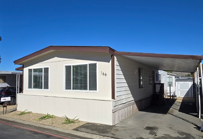 Building Photo - 2525 Flosden Rd