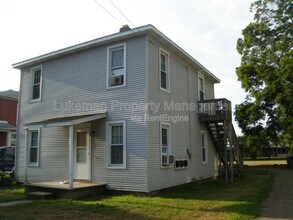 Building Photo - 412 E Prairie St