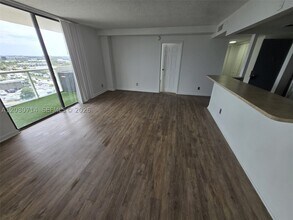 Building Photo - 13499 Biscayne Blvd