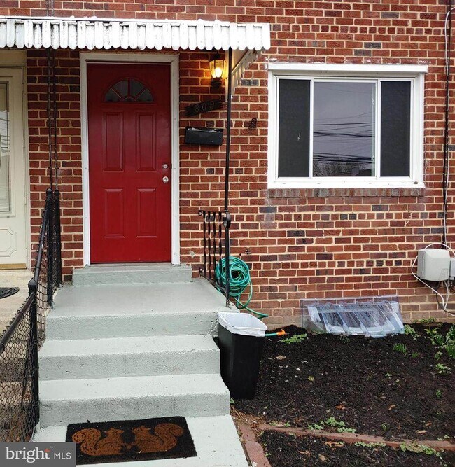 Building Photo - 809 4th St