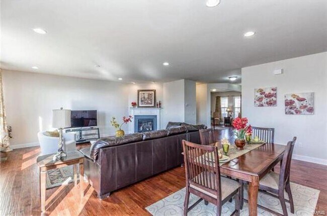 Building Photo - 4 bedroom in O'Fallon MO 63368