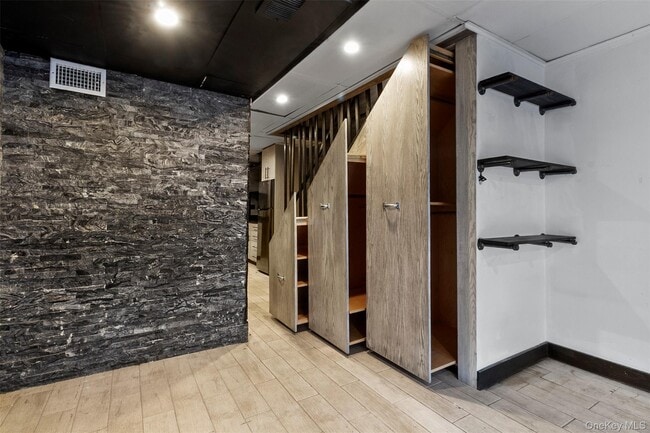 Building Photo - 106 Remington Pl