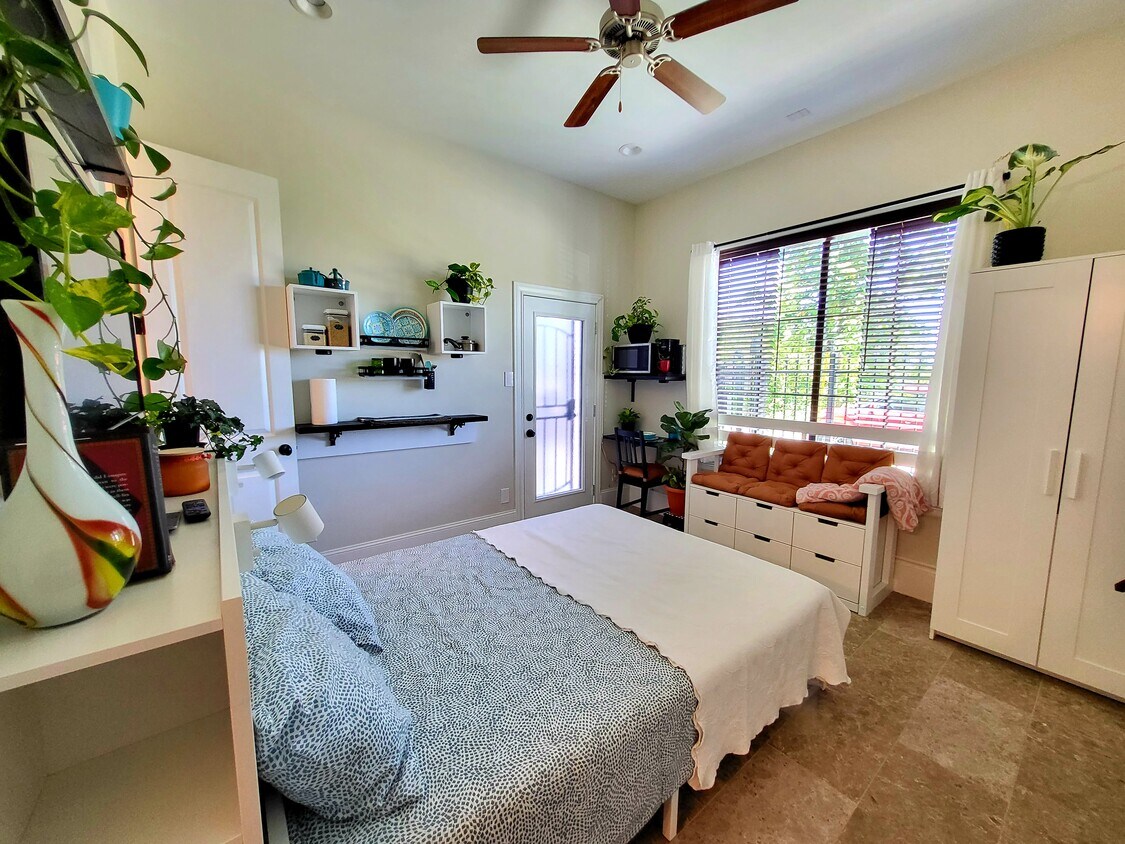 2767 Freund St Unit Ground Floor Studio, Houston, TX 77003 Apartments