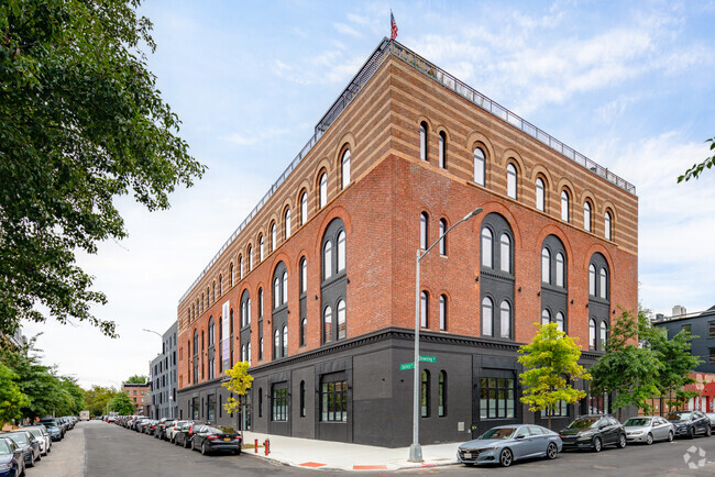 Building Photo - 10 Quincy - Salvation Lofts