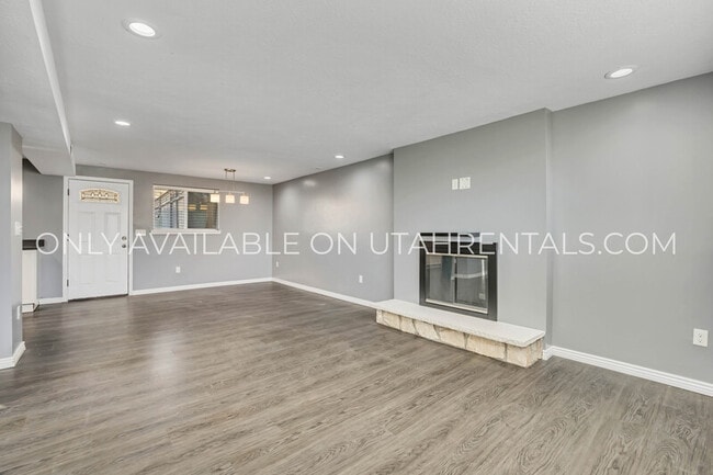 Building Photo - 7011 Ponderosa Dr