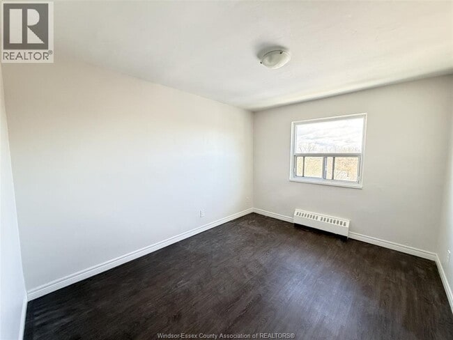 Building Photo - 20 Bradmon Dr