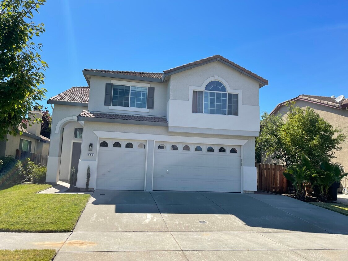 569 Farridge Dr, Roseville, CA 95678 House Rental in Roseville, CA