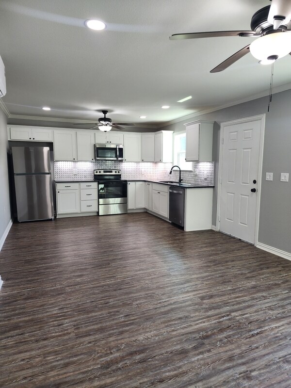 Building Photo - 11335 Co Rd 4355