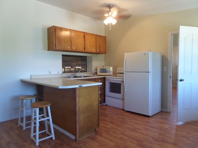 Building Photo - 1-bedroom upstairs apartment on a horse ranch