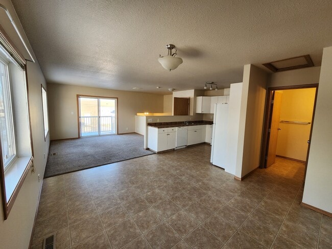 Building Photo - 9836-9896 96 Ave