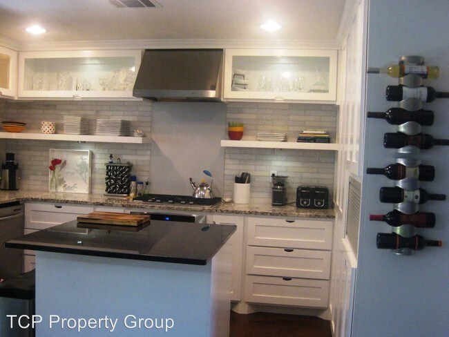 Foto del edificio - 4311 Everest Ln