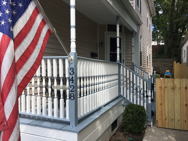 Foto del edificio - 3428 Walworth Ave