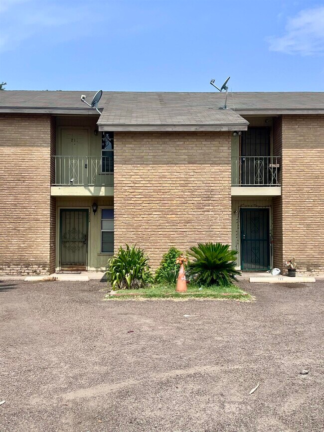 Foto del edificio - 5302 Springfield Ave