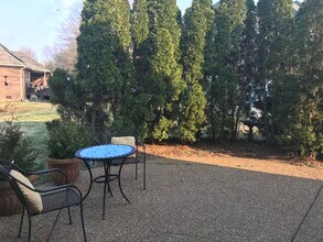 Building Photo - 111 Galway Lake S