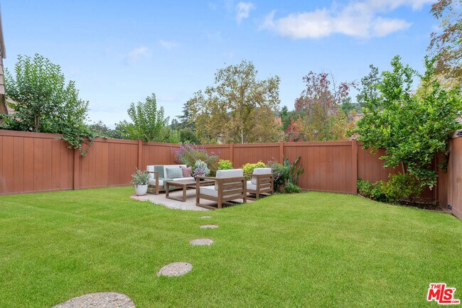 Foto del edificio - 4032 Yankee Dr