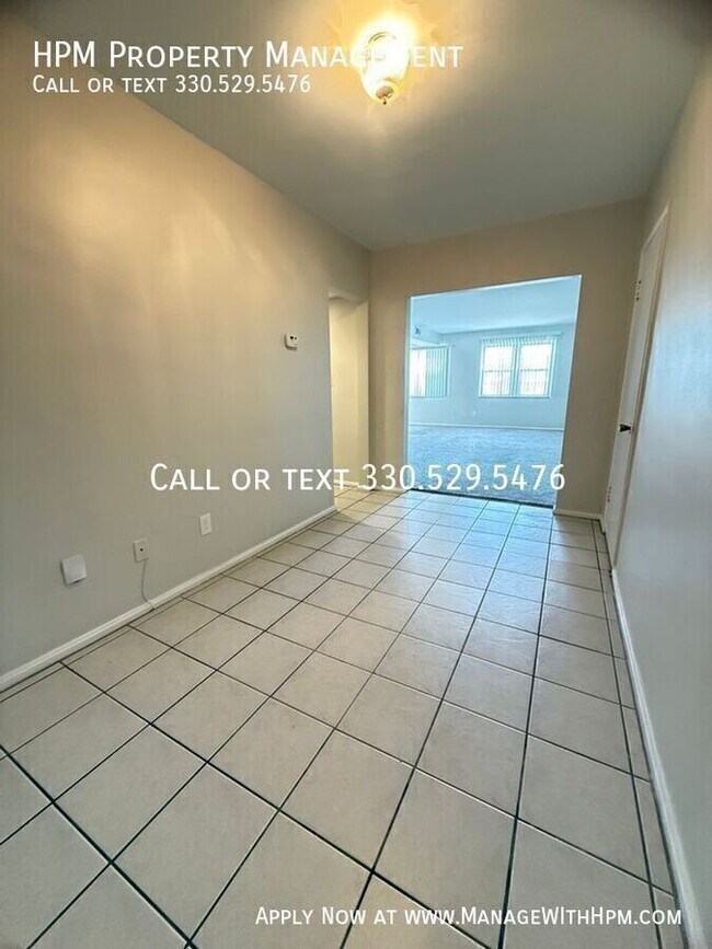 Foto del edificio - 3310 Warrensville Center Rd