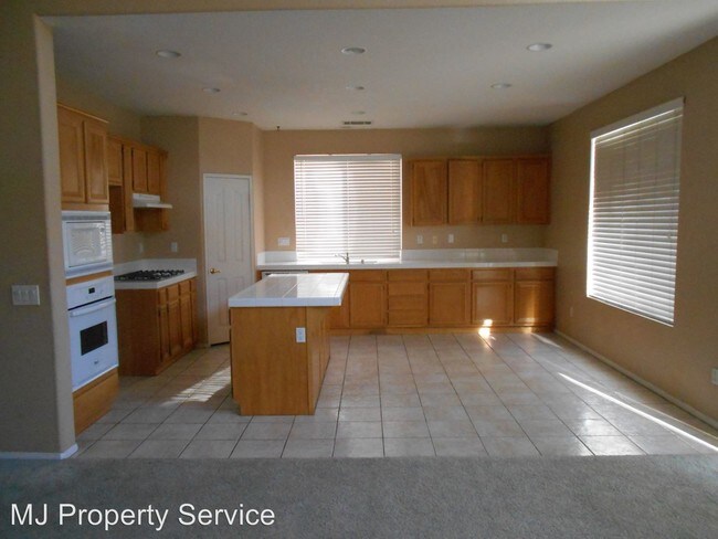 Foto del edificio - 6942 Cedar Creek Rd