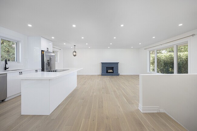 Photo du bâtiment - 239 Walden Dr